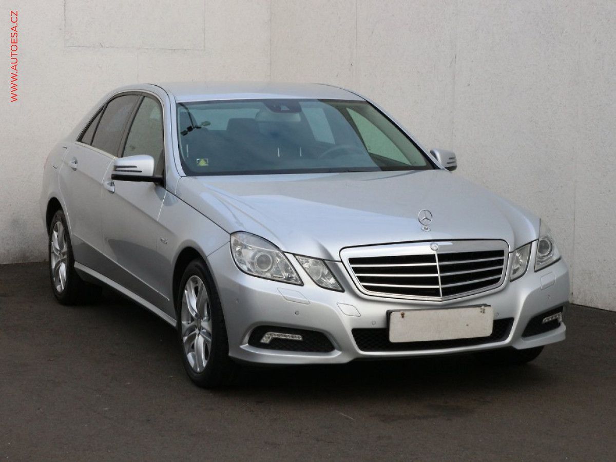 Mercedes-Benz Třídy E 2.0 i, Avantgarde, AT