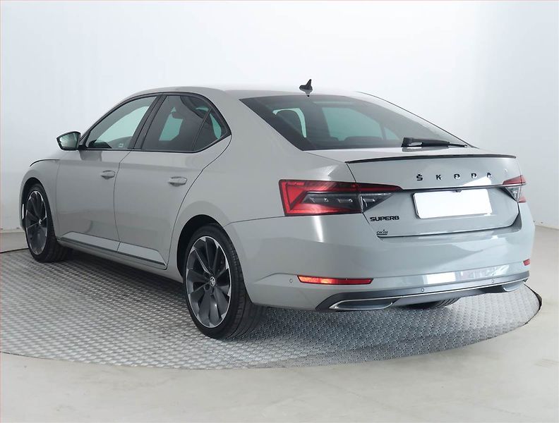 Škoda Superb (2020) Sportline 2.0 TDI - fotka 4 z 20