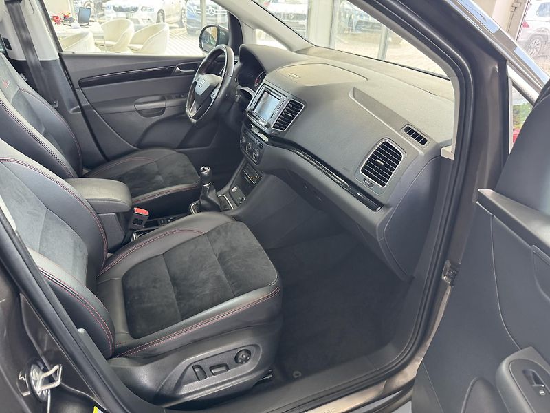 Seat Alhambra (2020) 1,4TSi FR-LINE 7.MÍST - fotka 27 z 33