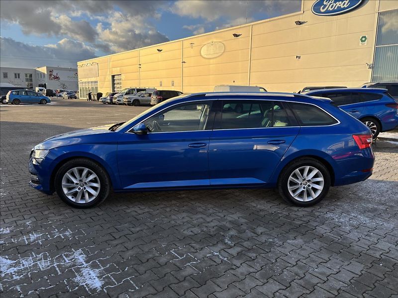 Škoda Superb 2,0 TDI 110kW Style AUT - fotka 2 z 40