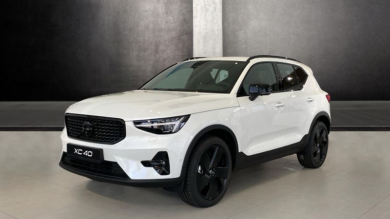 Volvo XC40 (2026) PLUS BLACK EDITION, B4 FWD, 14 - fotografie inzerátu