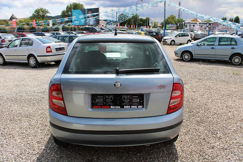 Škoda Fabia (2003) 1,4i 16V KLIMA EL.OKNA ASR PC - fotka 7 z 16
