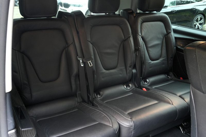 Mercedes-Benz Třídy V V250d XL 4Matic, ČR, 8 míst - fotka 29 z 32
