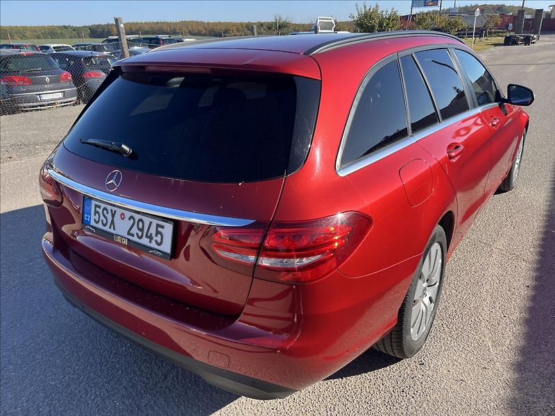 Mercedes-Benz Třídy C 2,1 250d 150KW 4MATIC LED DPH - fotka 6 z 50