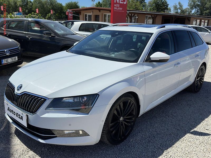 Škoda Superb (2015) 2.0 TDi, Style, DSG - fotka 3 z 20