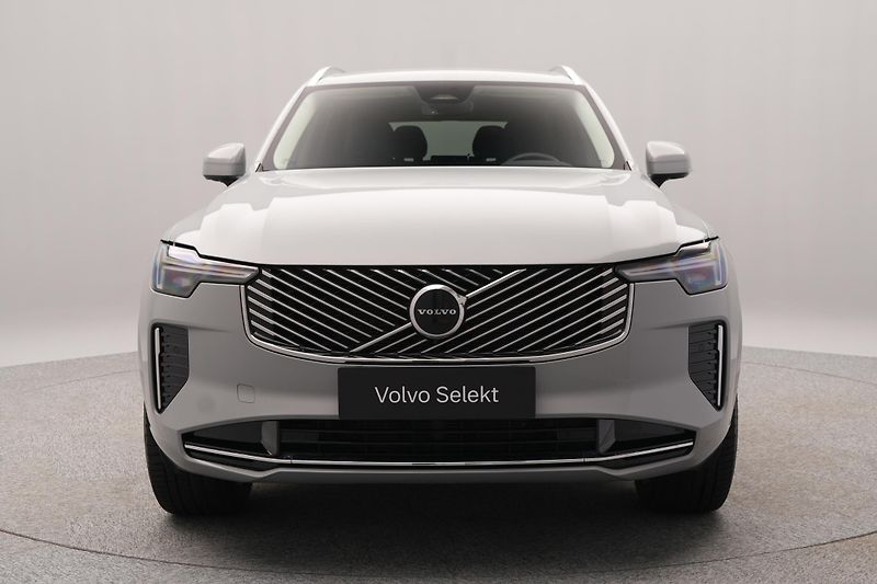 Volvo XC90 B5 AWD CORE CZ 1.maj - fotka 16 z 46