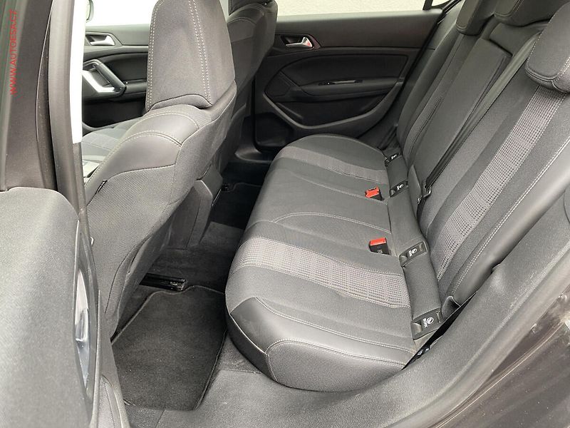 Peugeot 308 (2017) 1.2 PT, Allure, AT - fotka 10 z 16