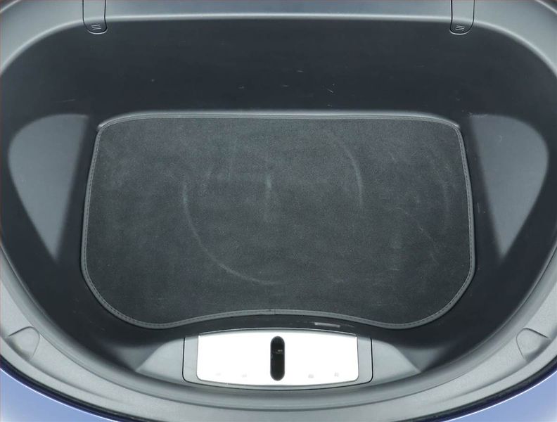 Tesla Model 3 (2019) Long Range RWD 78kWh, SoH 81% - fotka 17 z 22