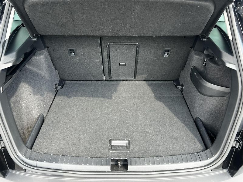 Škoda Karoq 1.5TSI DSG 110kW Style TZ - fotka 20 z 21
