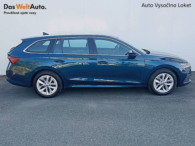 Škoda Octavia (2023) 2.0 TDI DSG Tažné Head Up disp - fotka 15 z 33