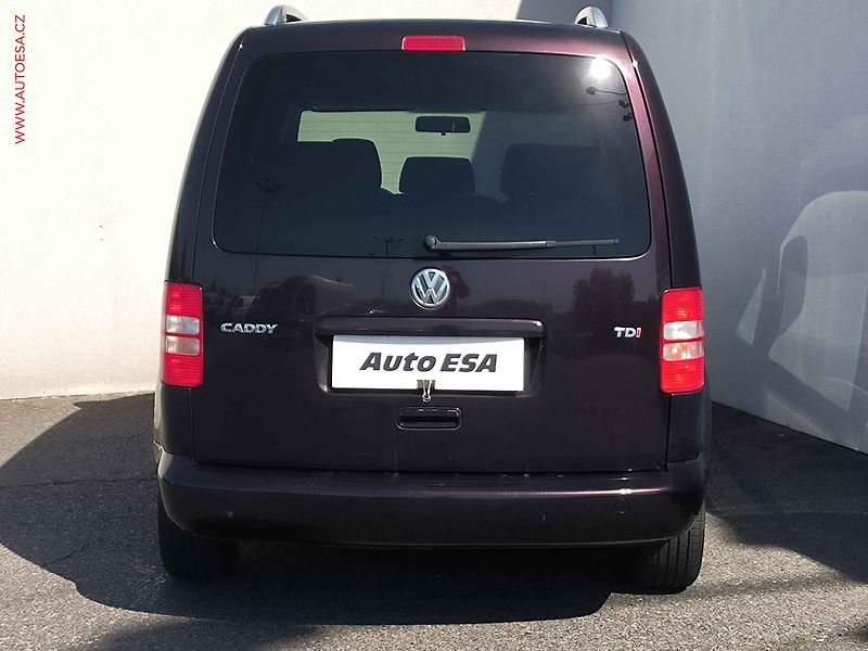 Volkswagen Caddy (2014) 1.6TDi, ČR, autoAC - fotka 5 z 16