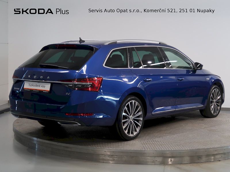 Škoda Superb (2022) iV LAURIN&KLEMENT 1.4TSI 115KW - fotka 2 z 45