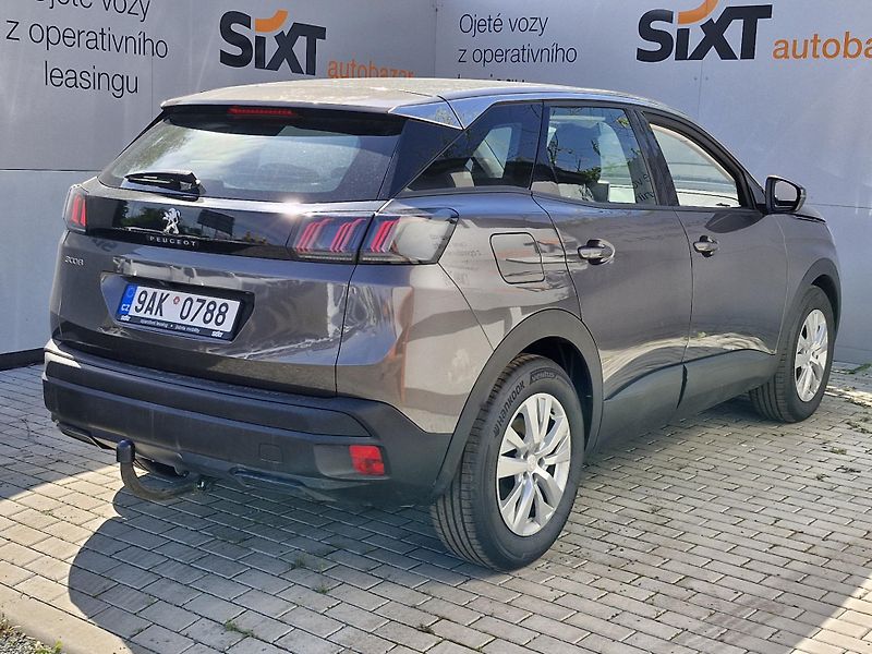Peugeot 3008 Allure Pack 1,5 BlueHDi (96 - fotka 4 z 10