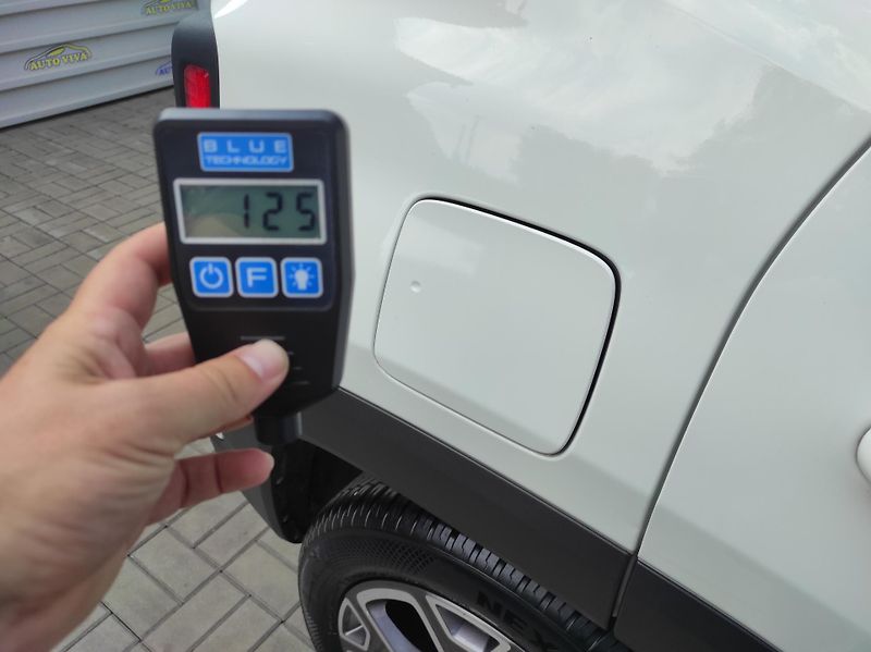 Jeep Renegade 1.4MultiAir, Limited, Tempomat - fotka 43 z 48