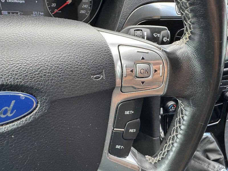 Ford S-MAX (2010) 2.0TDCi Digi Klima Tempomat - fotka 8 z 47
