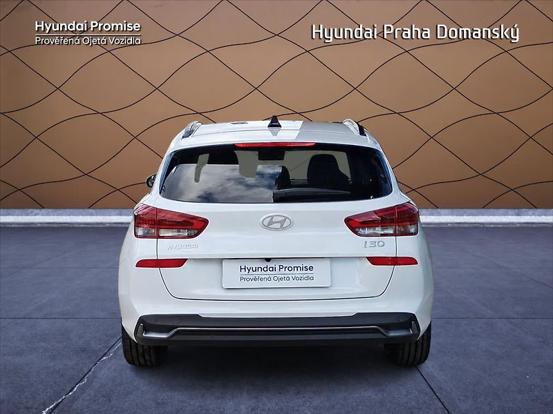 Hyundai i30 1,0   TGDI,STYLE - fotka 6 z 10