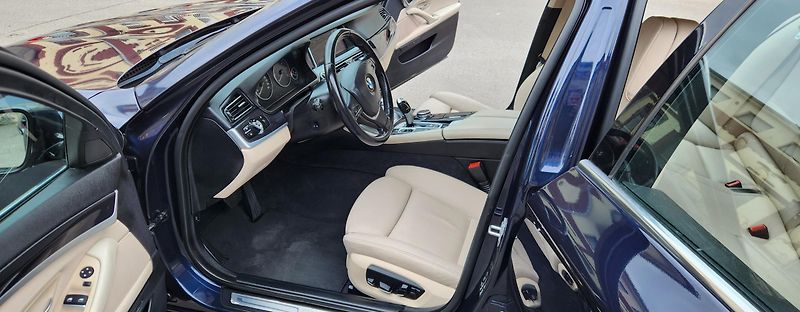 BMW Řada 5 (2015) 530XD*LED*PLNÝ*SERVIS*COMBI* - fotka 13 z 50