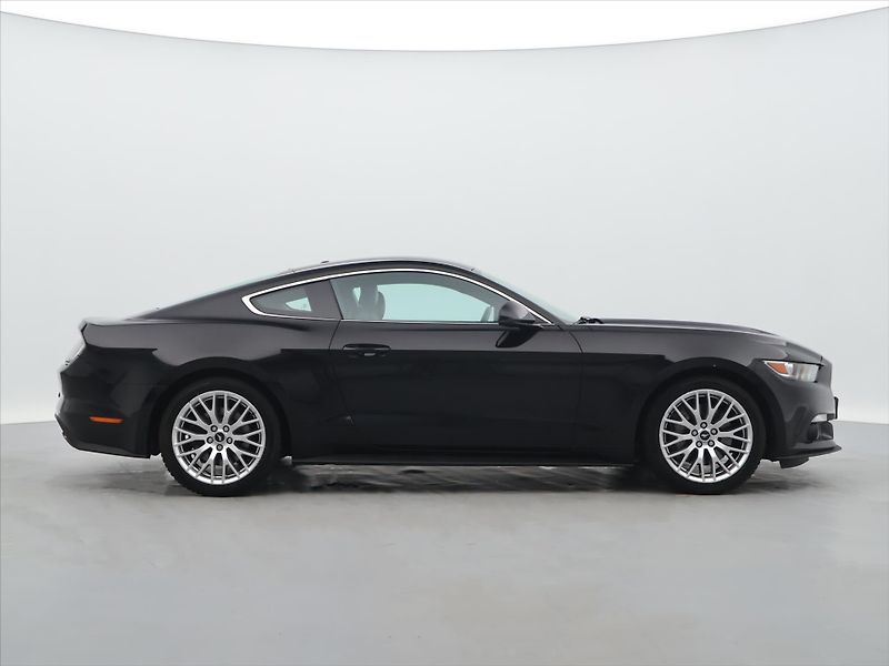 Ford Mustang 2,3 EB 233kW Kůže Navi CZ - fotka 8 z 27