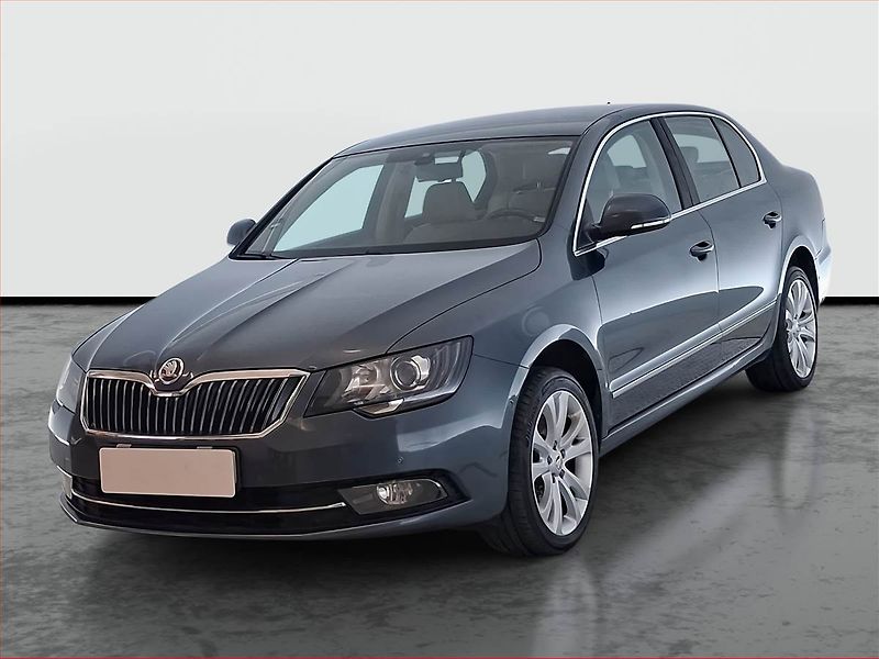 Škoda Superb (2014) 2.0 TDI, Serv.kniha, Navi - fotka 2 z 19