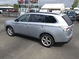 Mitsubishi Outlander 2,3DI-D 4x4 ČR 7 MÍST ! 2.MAJ. - náhled 16