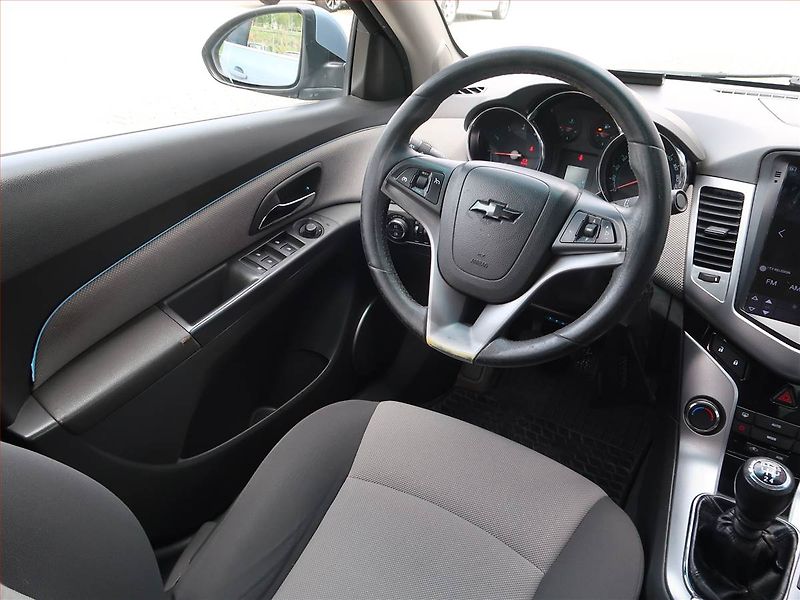 Chevrolet Cruze (2009) 1.8 i 16V, po STK - fotka 7 z 17