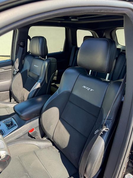 Jeep Grand Cherokee (2018) SRT 6.4 hemi V8 - fotka 19 z 20