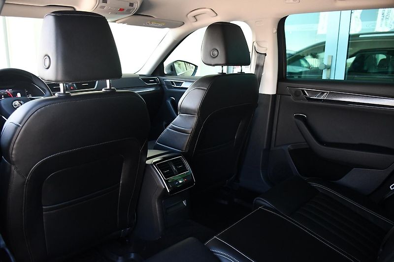 Škoda Superb 2.0TDi 147kW STYLE  NTOP TAŽNÉ - fotka 21 z 45