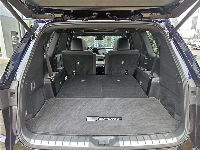 Lexus TX 500h (2025) 2,4 F SPORT Performance 3 - fotka 12 z 27