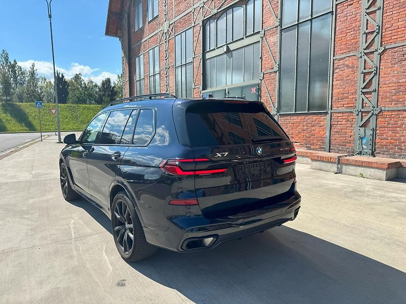 BMW X7 (2024) xDrive 40d M PAKET + Záruka  - fotka 7 z 30