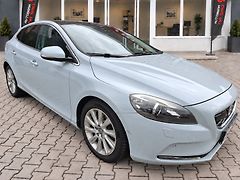Volvo V40 (2012) 2.0D3 110kW AUT -1.MAJITEL - fotografie inzerátu