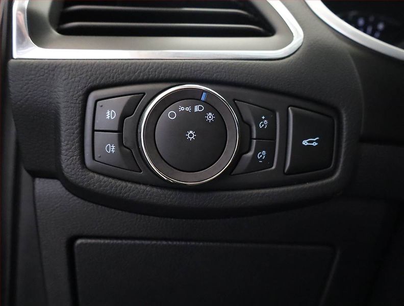 Ford Galaxy (2019) 2.0 EcoBlue, Automat, 7 míst - fotka 21 z 24