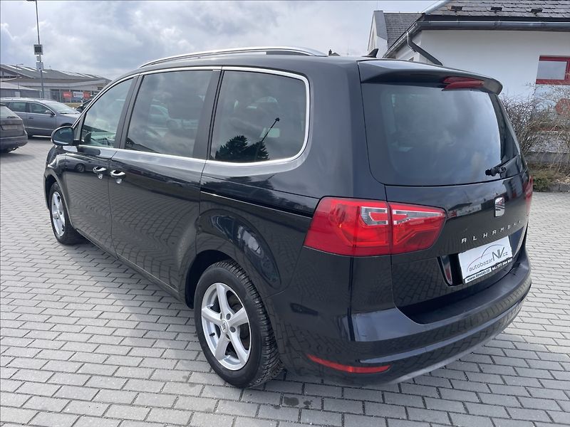 Seat Alhambra 1,4 TSi 110kw Automat 7míst GP - fotka 30 z 33