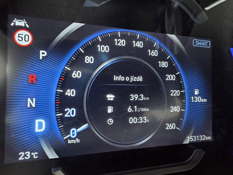 Hyundai Santa Fe 2.2-PREMIUM-AUTOMAT-KŮŽE - fotka 11 z 35