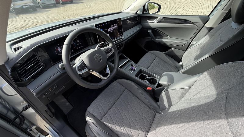Volkswagen Tiguan (2025) People 1,5 eTSI 110kW - fotka 10 z 16