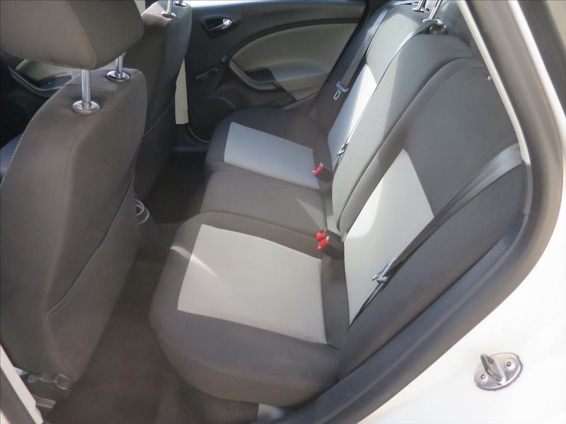 Seat Ibiza 1,4 - fotka 13 z 20