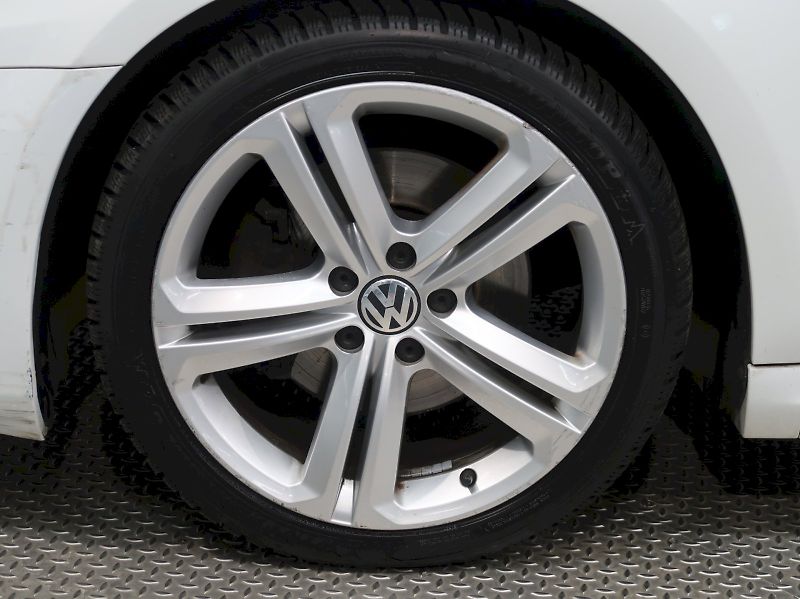 Volkswagen CC (2017) 2.0TDI 110KW - fotka 12 z 33