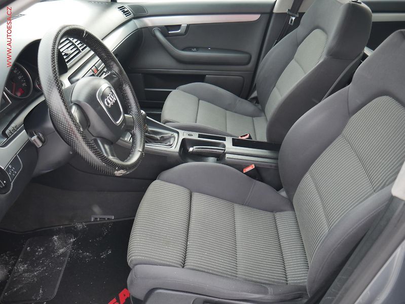 Audi A4 (2006) 1.9 TDi, AAC, TZ - fotka 9 z 14