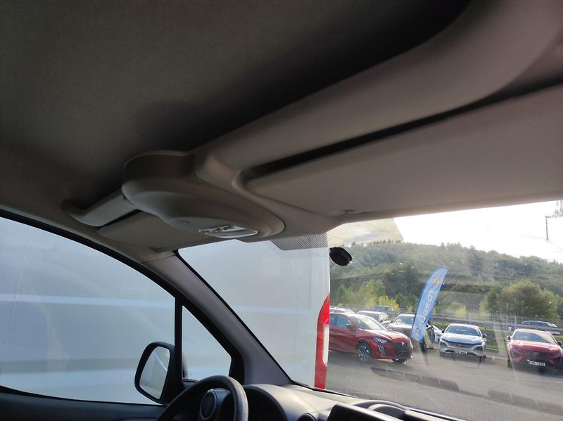 Citroën Berlingo (2016) Furgon L2 1.6 HDi 100k - fotka 16 z 22