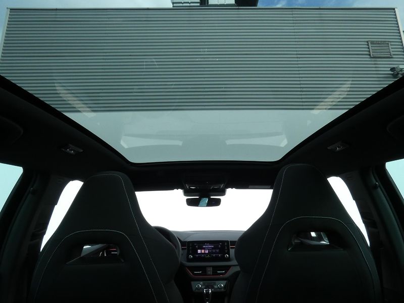 Škoda Scala Monte Carlo 1,0 TSI DSG - fotka 19 z 30