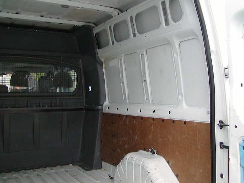 Ford Transit (2011) 2.2TDCi, 6MÍST, 350L,196TIS.KM - fotka 38 z 50