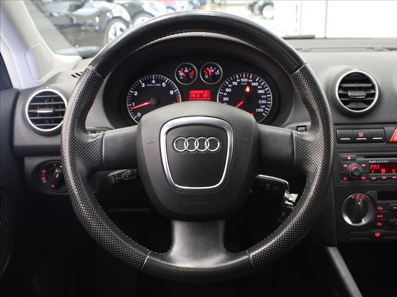 Audi A3 2,0 FSi 110kW Panorama Rozvody - fotka 7 z 19