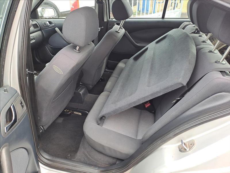 Škoda Octavia 1,9 TDI - fotka 6 z 13