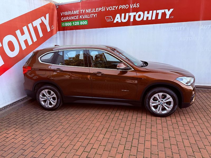 BMW X1 18i sDrive Aut., ČR - fotka 6 z 27
