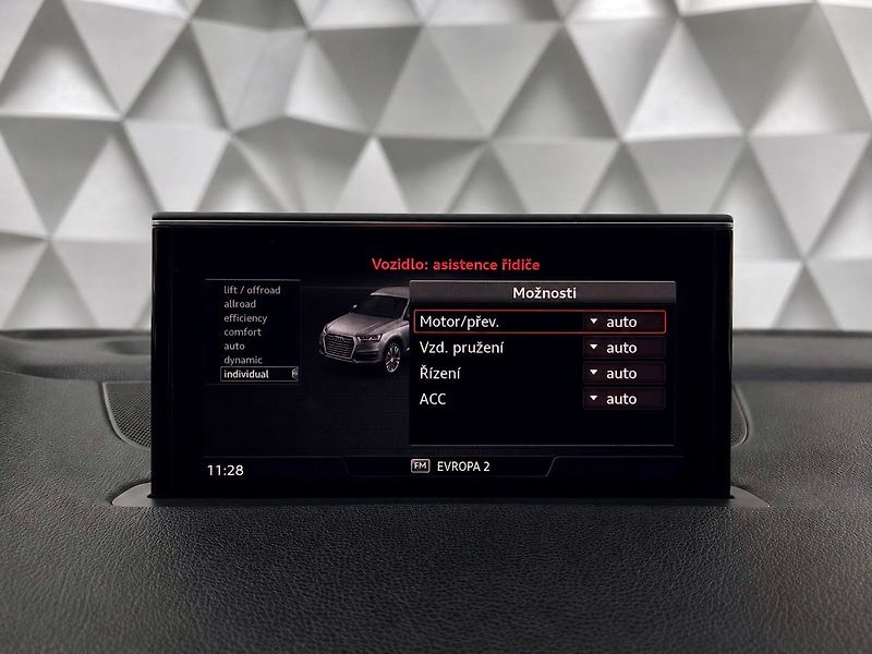 Audi Q7 3.0TDI 200KW QUATTRO S-LINE, V - fotka 19 z 28