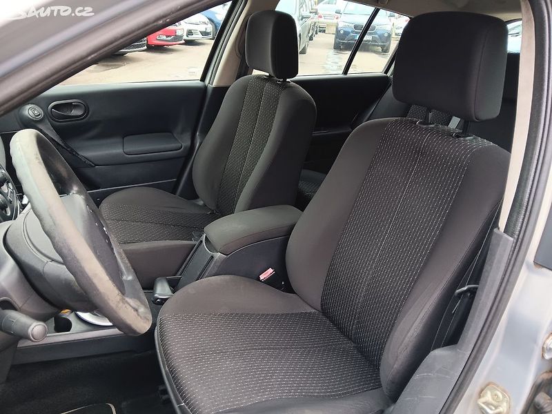 Renault Mégane 1.4 72kW - fotka 12 z 25