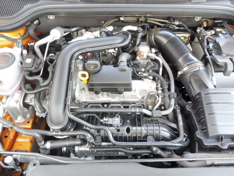 Škoda Kamiq (2025) Selection 1,0 TSI 85kW - fotka 29 z 29