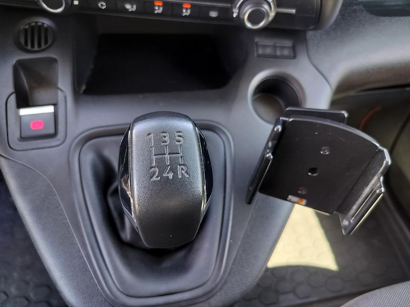 Peugeot Partner 1.5 BlueHDI - fotka 18 z 24
