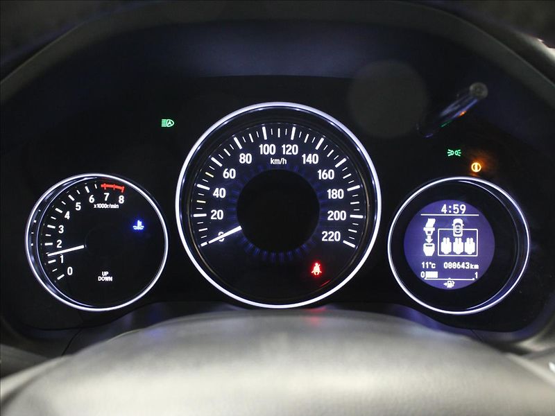 Honda HR-V 1,5 i-VTEC Elegance - fotka 24 z 32