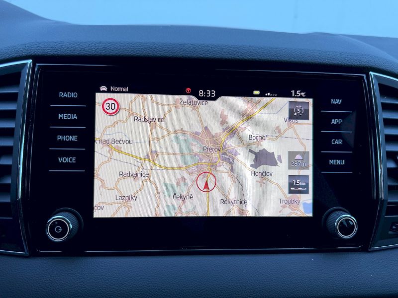 Škoda Karoq (2018) 2.0 TDI 110kW 4x4 DSG Style Pl - fotka 21 z 35
