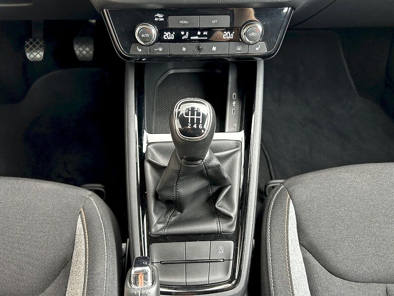 Škoda Scala (2025) 1.0 TSI 85kW MP6 Selection - fotka 20 z 32